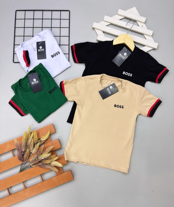 Camiseta Peruana BOSS Detalhe na Manga
