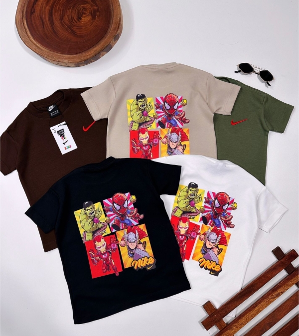 Camiseta Oversized Heróis
