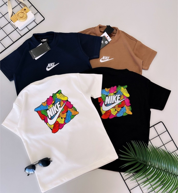 Camiseta Oversized Color Tênis