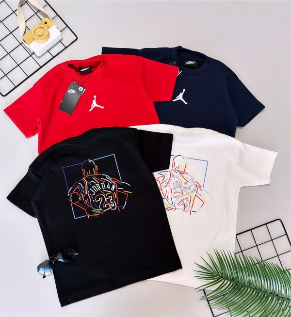 Camiseta Oversized Jordan 23