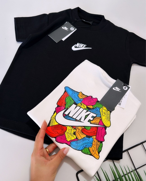 Camiseta Oversized Color Tênis - Imagem 2